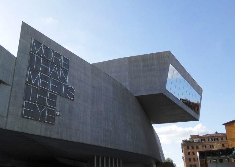 Top 23 Famous Roman Buildings: Iconic Architecture | World Famous Things