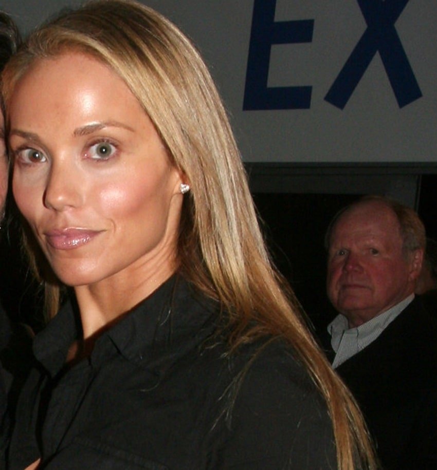 Elizabeth Berkley
