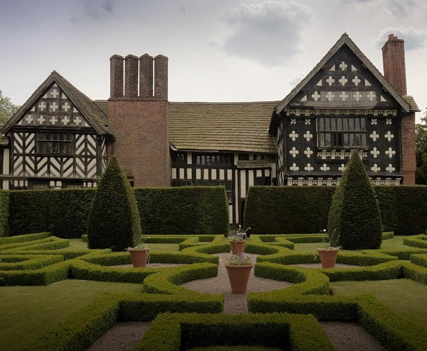 Little Moreton Hall The Knot Garden, Cheshire, England