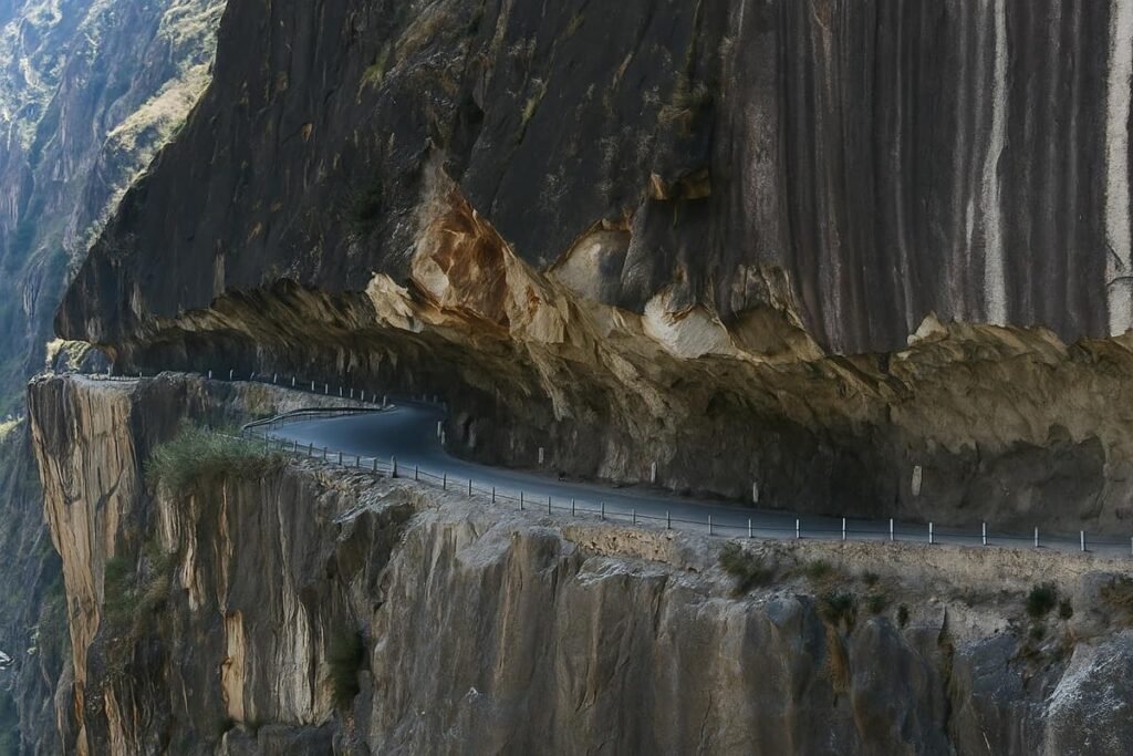 Hindustan-Tibet Road, Taranda Dhank in Kinnaur